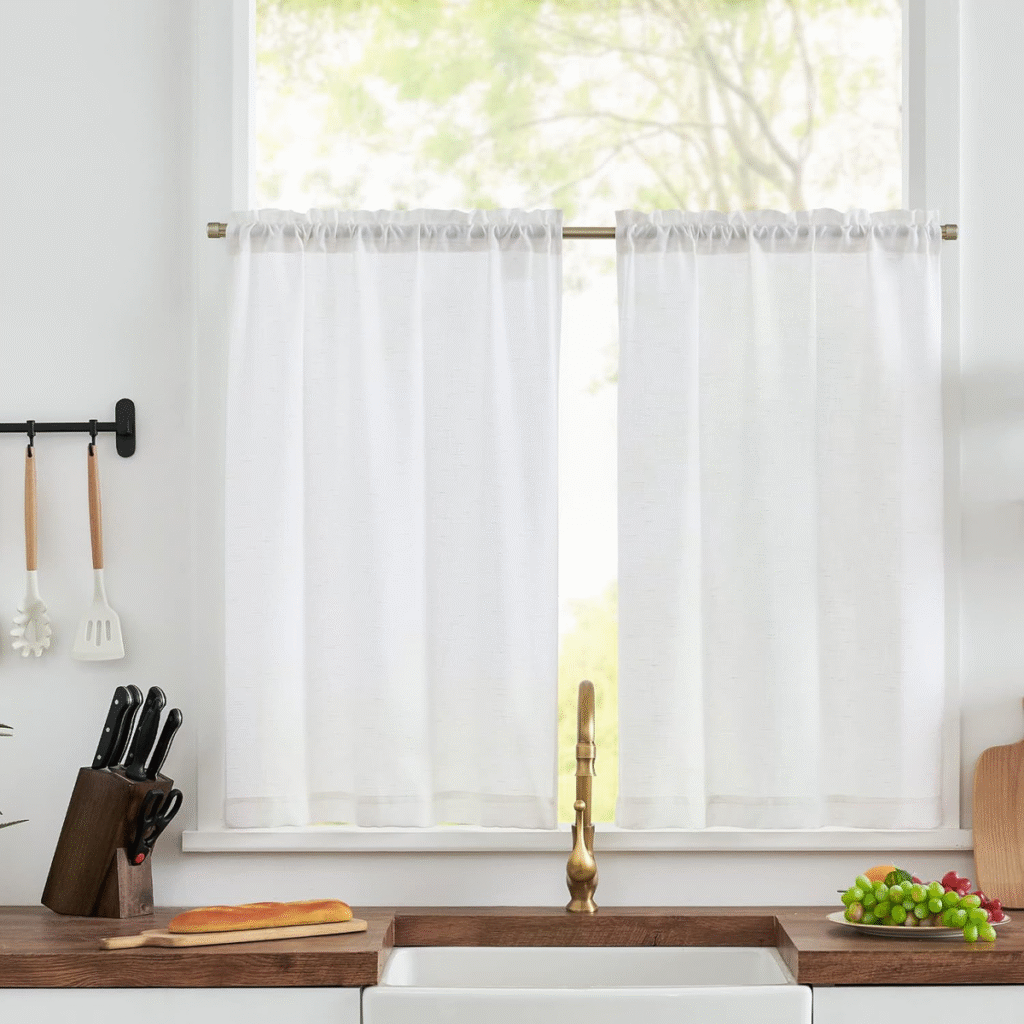 Curtains for Small Windows